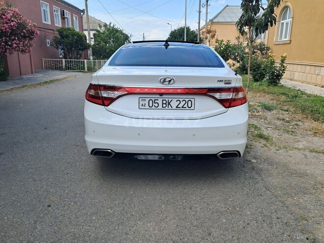Hyundai Grandeur-4
