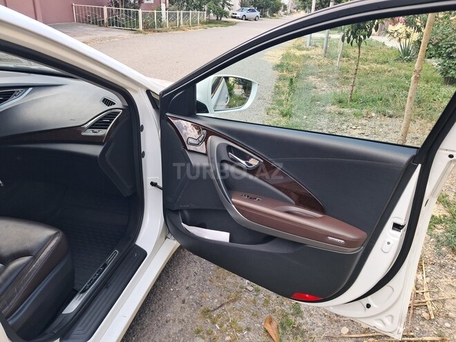 Hyundai Grandeur-15