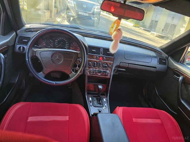 Mercedes C 180-9