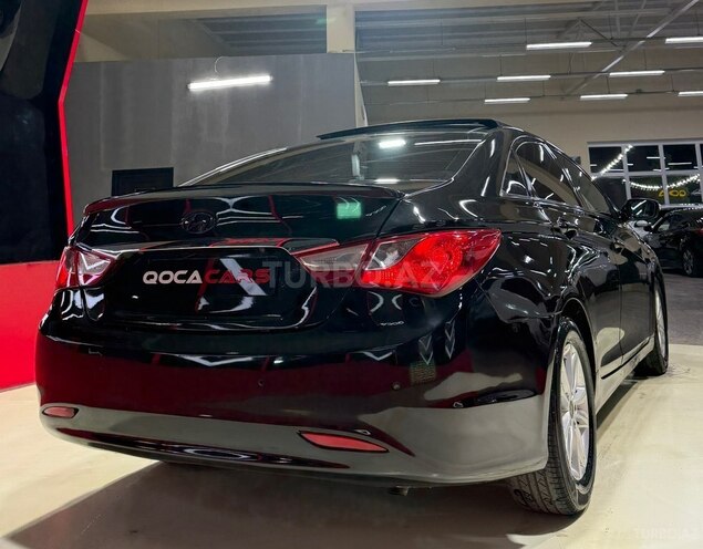 Hyundai Sonata-9