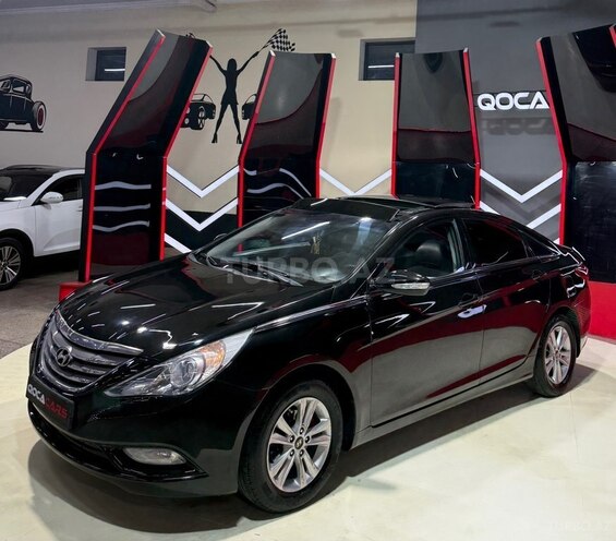 Hyundai Sonata-1