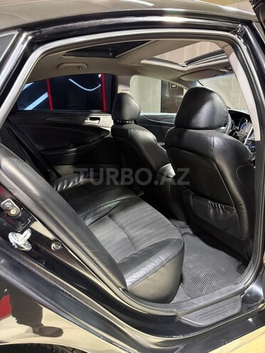 Hyundai Sonata-17
