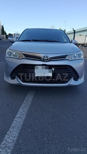 Toyota Corolla Fielder-1