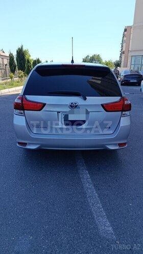 Toyota Corolla Fielder-4