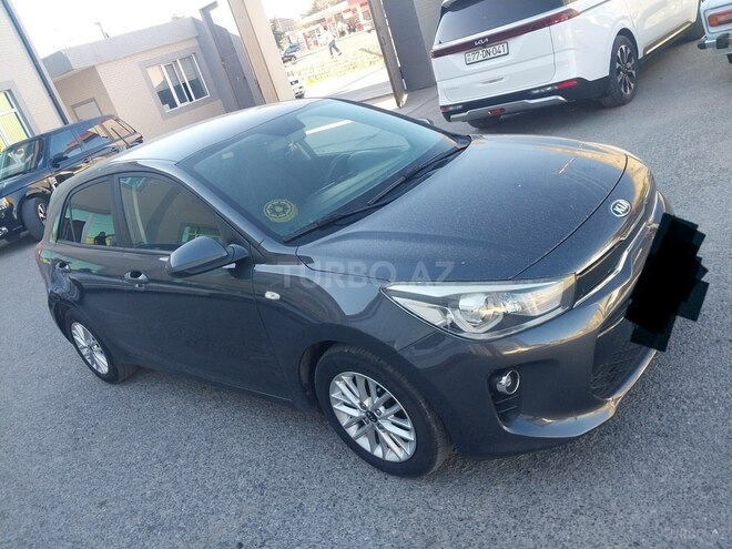 Kia Rio-4