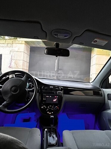 Chevrolet Lacetti-9
