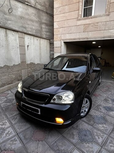 Chevrolet Lacetti-1
