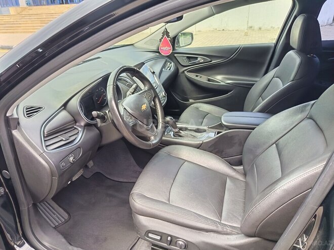 Chevrolet Malibu-5