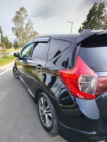 Nissan Note-5