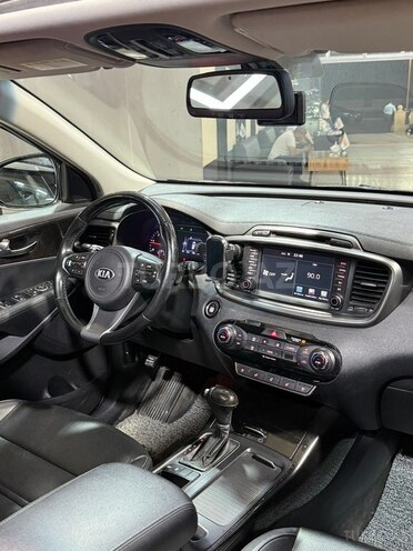 Kia Sorento-15