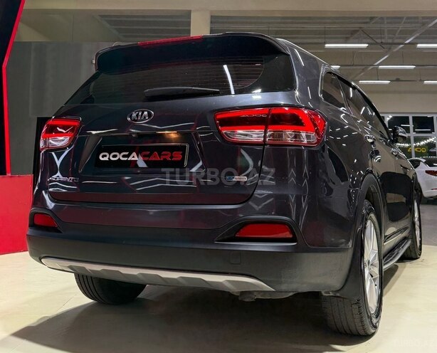 Kia Sorento-8
