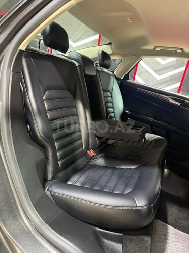 Ford Fusion (North America)-19