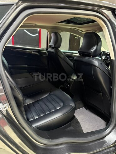Ford Fusion (North America)-18