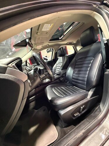Ford Fusion (North America)-12