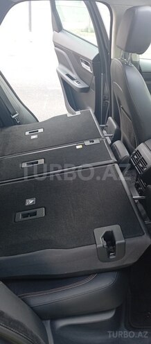 Jaguar F-Pace-17