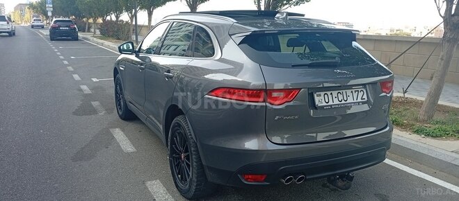 Jaguar F-Pace-15