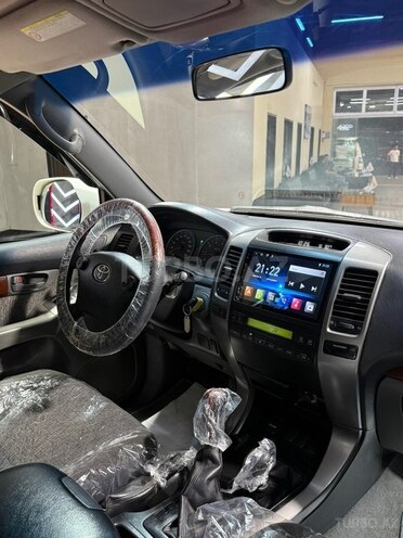 Toyota Land Cruiser Prado-15