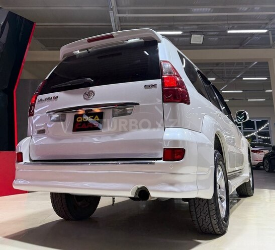 Toyota Land Cruiser Prado-12