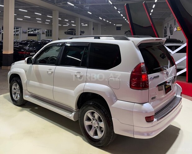 Toyota Land Cruiser Prado-8