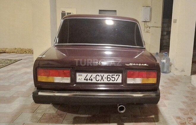 LADA (VAZ) 2107-2
