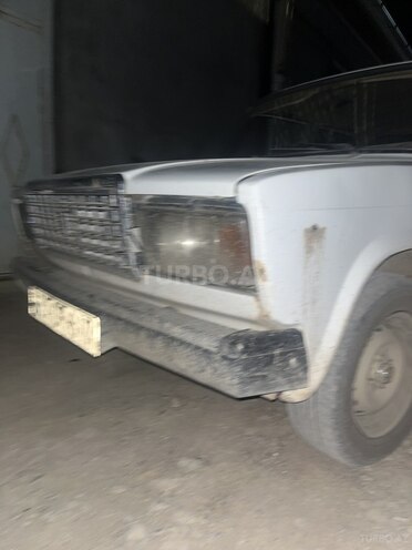 LADA (VAZ) 2107-1