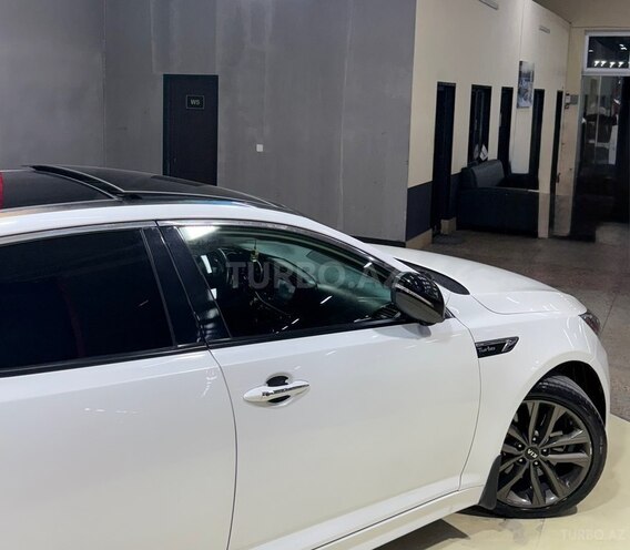 Kia Optima-12