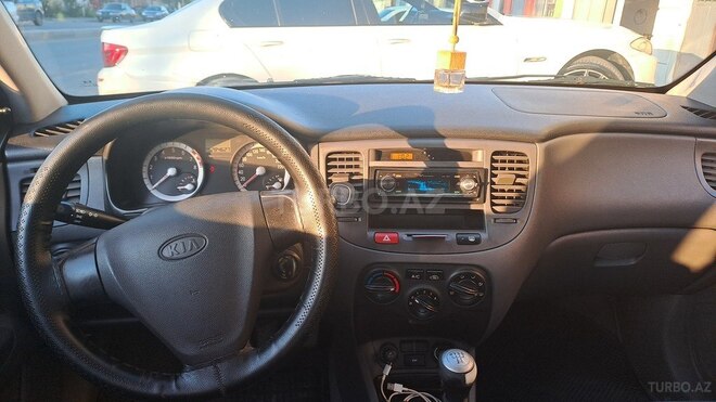 Kia Rio-3
