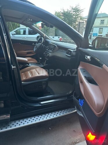 Kia Sorento-17