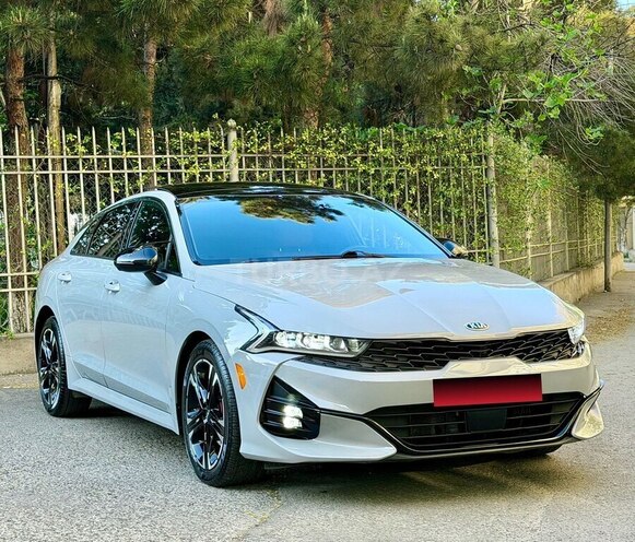 Kia K5-3