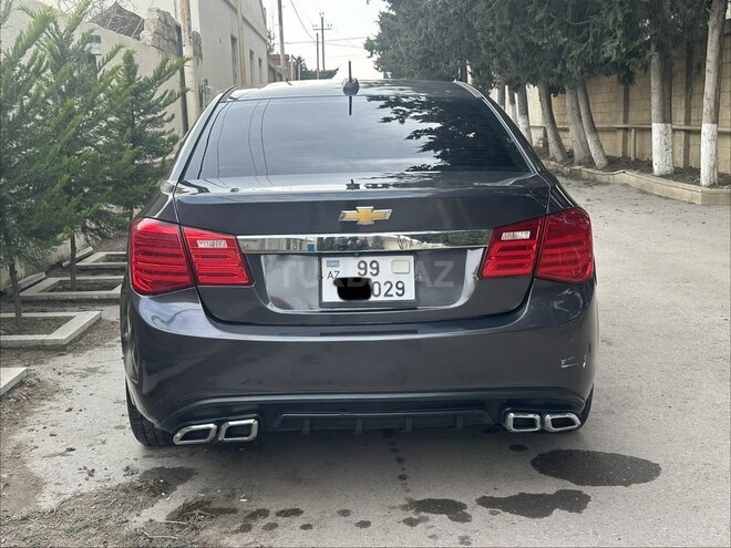 Chevrolet Cruze-9