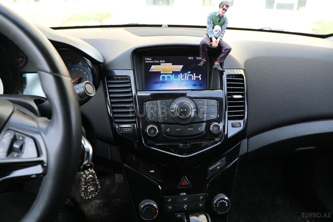 Chevrolet Cruze-11