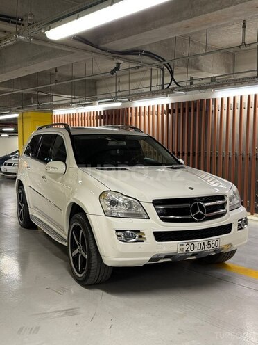 Mercedes GL 500 4MATIC-16