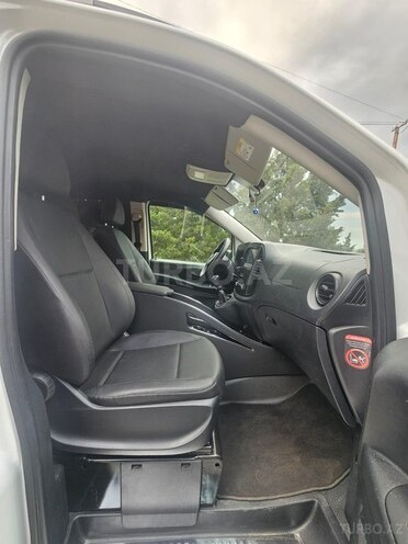Mercedes Vito 111 CDI-11