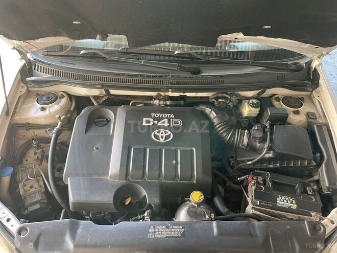 Toyota Corolla-6