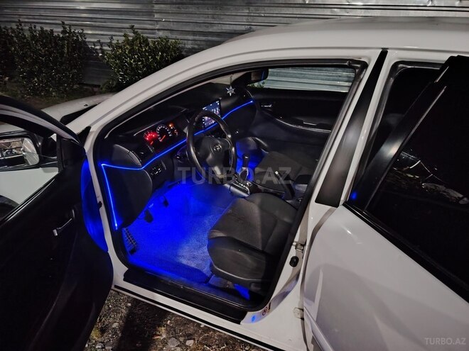 Toyota Corolla-4