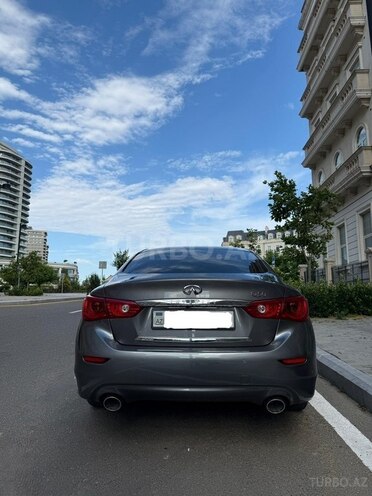 Infiniti Q50-4