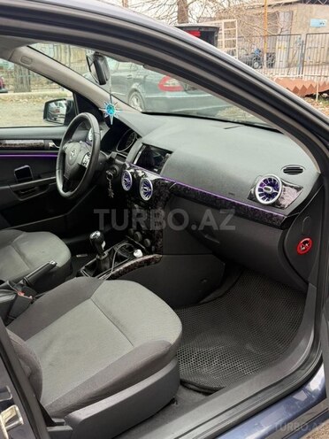Opel Astra-12