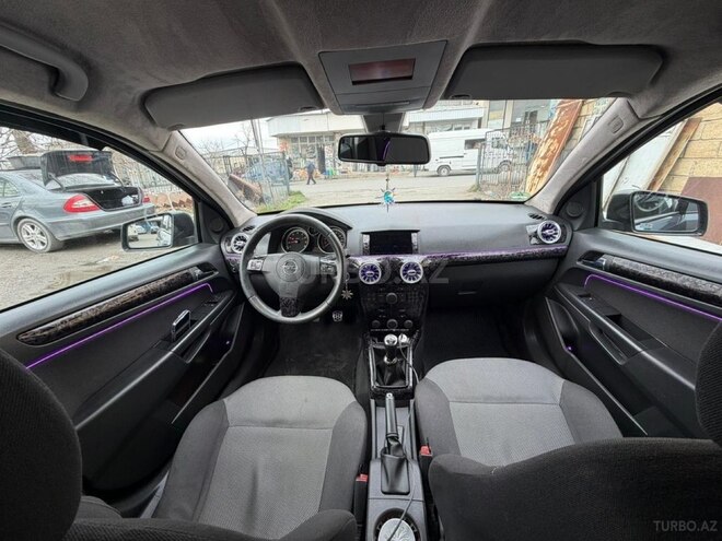 Opel Astra-13
