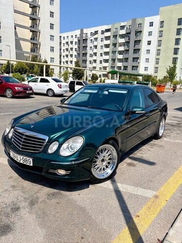Mercedes E 200-1