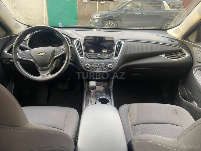 Chevrolet Malibu-9