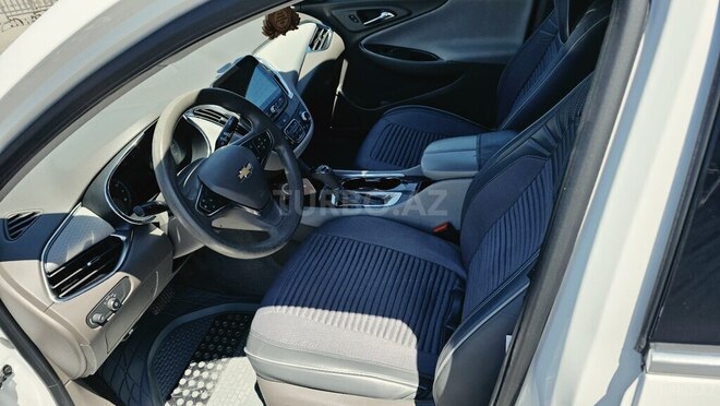 Chevrolet Malibu-13