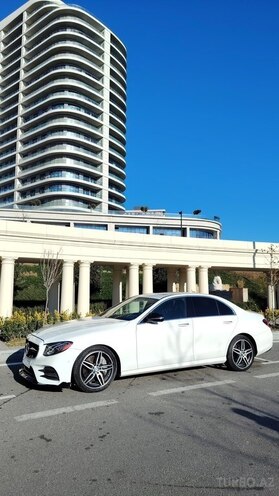 Mercedes E 300 4MATIC-5