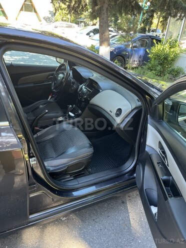 Chevrolet Cruze-6