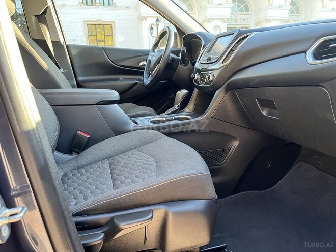 Chevrolet Equinox-12