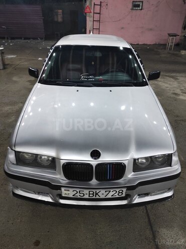 BMW 518-9