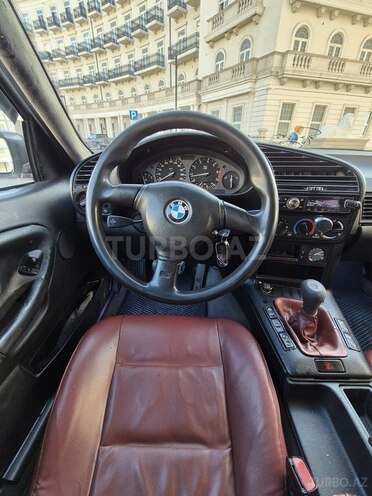 BMW 518-13