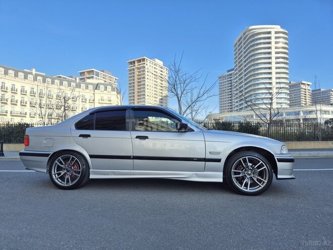BMW 518-19