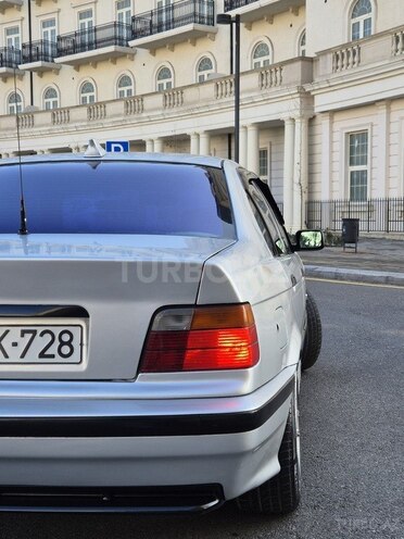 BMW 518-4