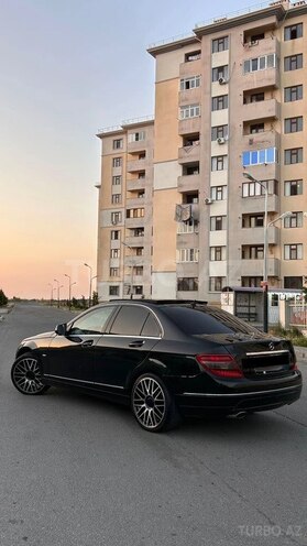 Mercedes C 250-11