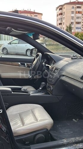 Mercedes C 250-13